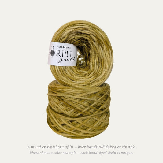 Hand-dyed Icelandic lopi yarn inspired by lamb’s tail in warm golden-green tones