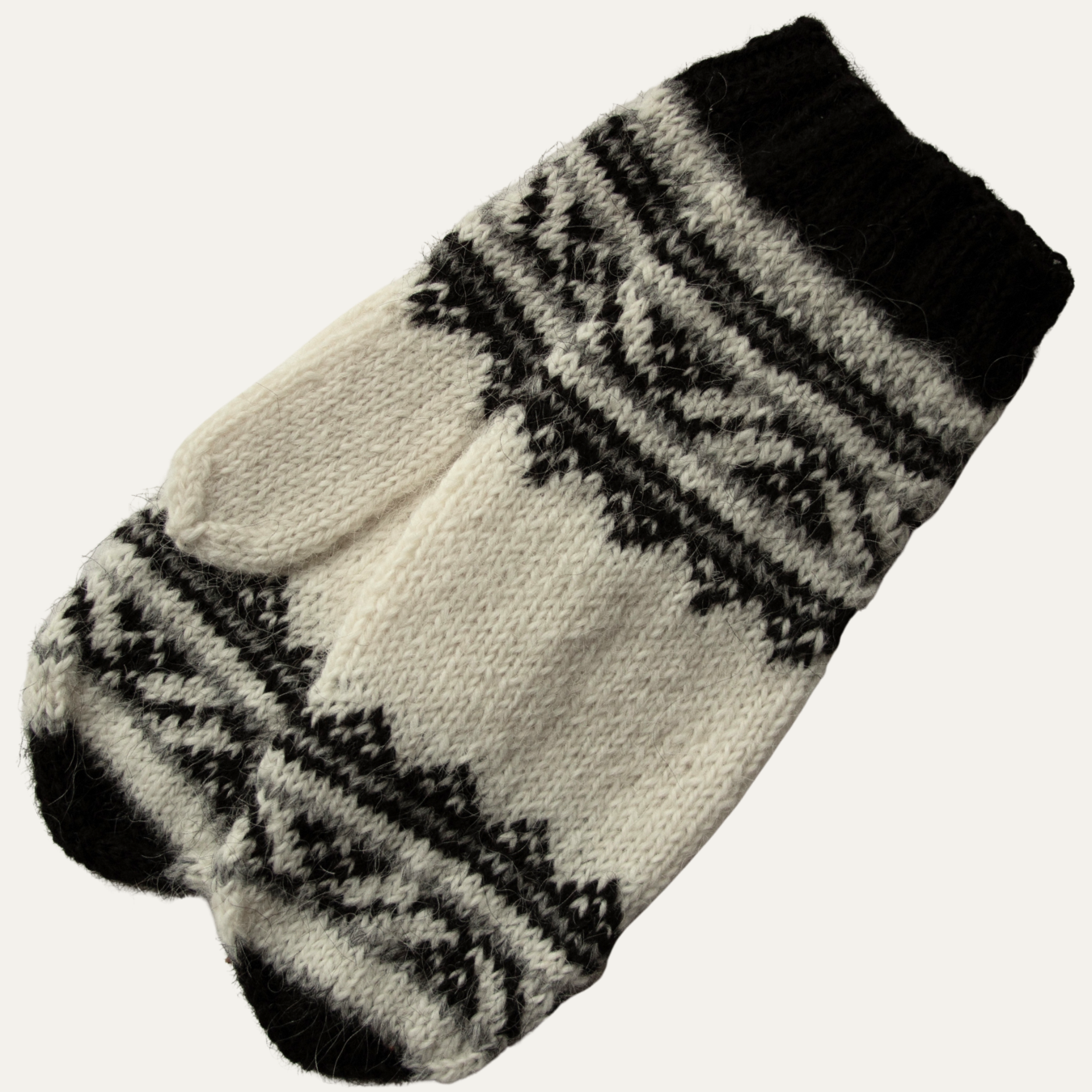 Westfjords Icelandic wool mittens in natural white with black Nordic pattern hand knitted from lopi yarn